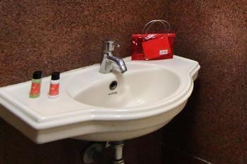 Oyo Rooms Mahanadu Road Vijayawāda Zewnętrze zdjęcie
