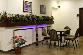 Oyo Rooms Mahanadu Road Vijayawāda Zewnętrze zdjęcie