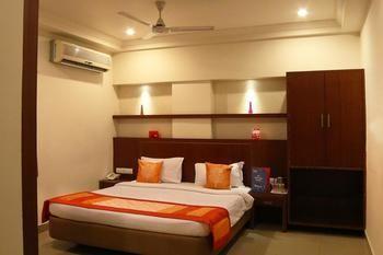 Oyo Rooms Mahanadu Road Vijayawāda Zewnętrze zdjęcie