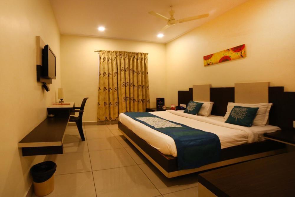 Oyo Rooms Mahanadu Road Vijayawāda Zewnętrze zdjęcie